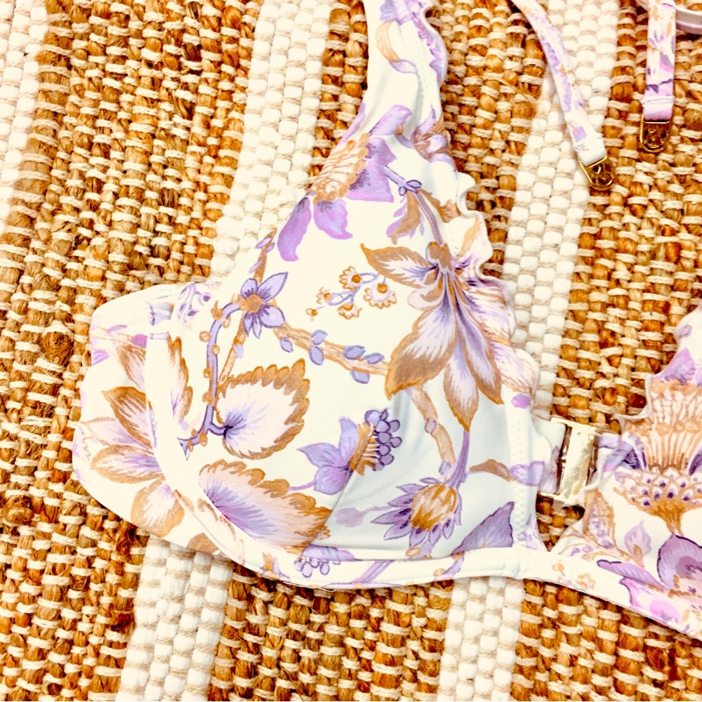 Victoria Secret swim Floral Underwire Bikini Top Cream tan Lavender feminine 36